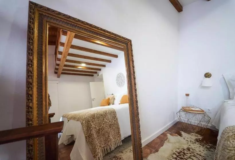 تختخواب و صبحانه Maria`s Guesthouse