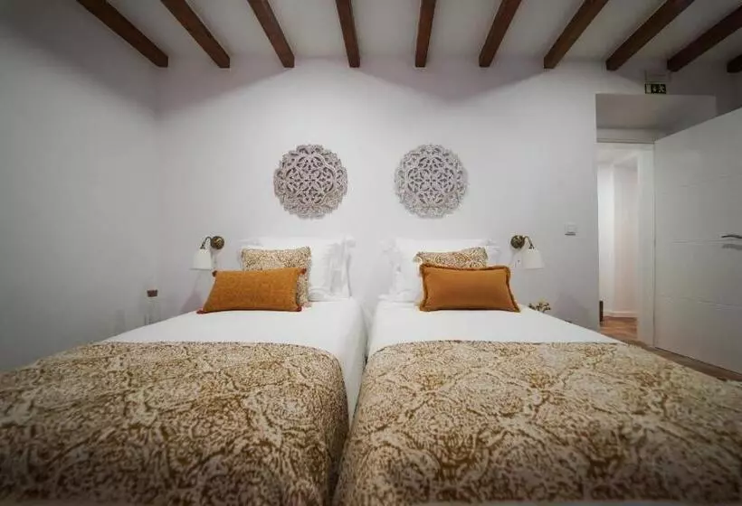 تختخواب و صبحانه Maria`s Guesthouse