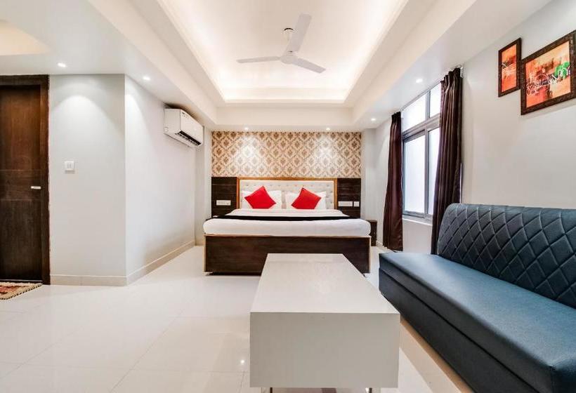 Hotel Fab Svr And Banquet