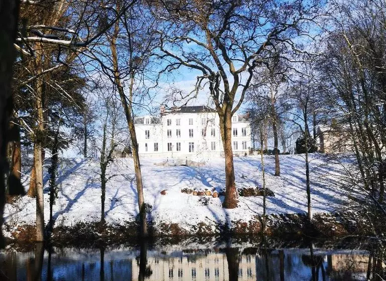 ホテル Château Du Rollin Orléans   La Chapelle St Mesmin