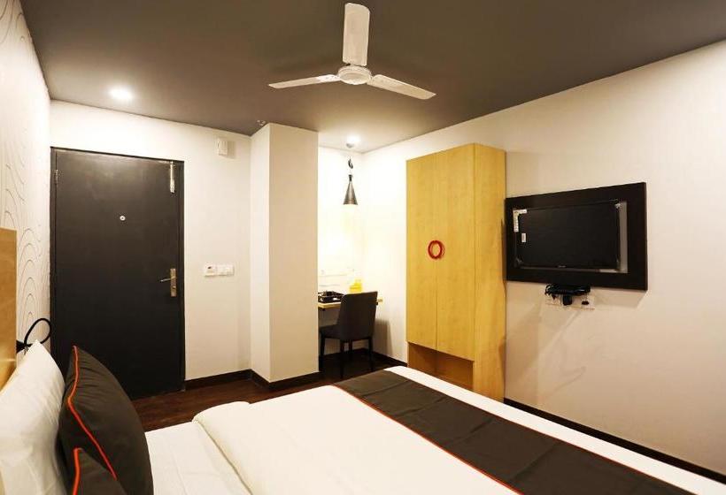 ホテル Collection O 76056 Slf Mall Sector30