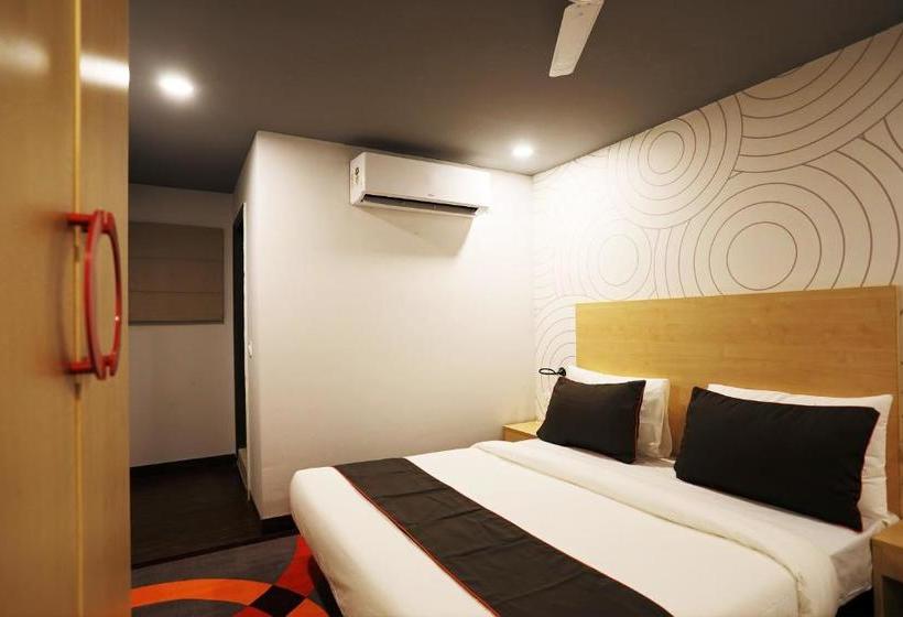 ホテル Collection O 76056 Slf Mall Sector30