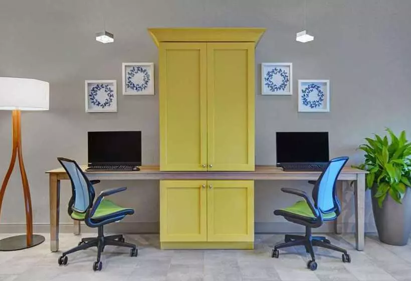 ホテル Home2 Suites By Hilton Fort Myers Colonial Blvd