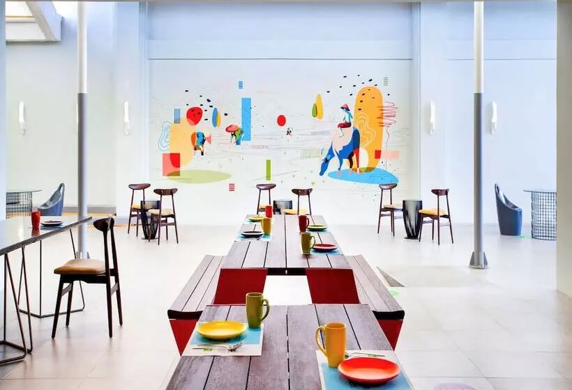 ホテル Ibis Styles Bandung Grand Central