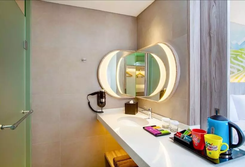 ホテル Ibis Styles Bandung Grand Central