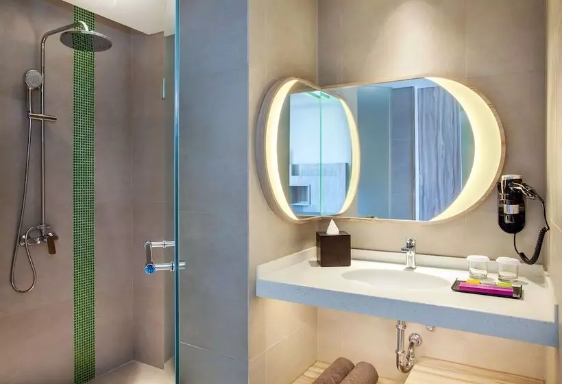 ホテル Ibis Styles Bandung Grand Central