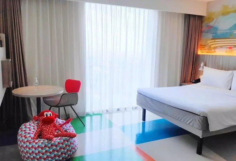 ホテル Ibis Styles Bandung Grand Central