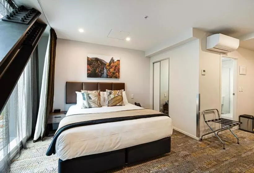 هتل La Quinta By Wyndham Remarkables Park Queenstown