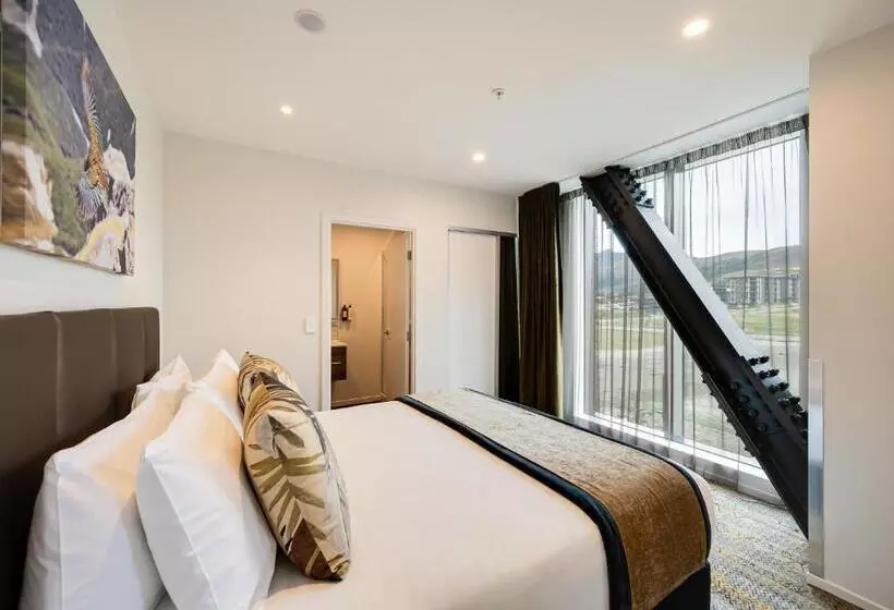 هتل La Quinta By Wyndham Remarkables Park Queenstown