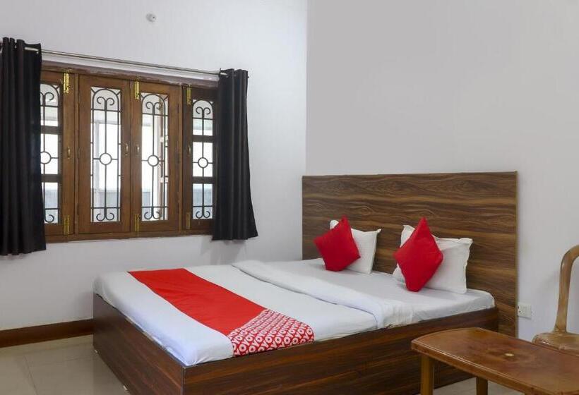 Hotel Oxy Paradise Harmu