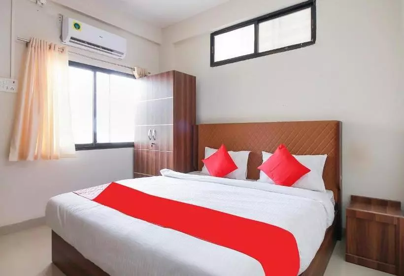 Hotelli Oyo 46968 Mahakal Inn