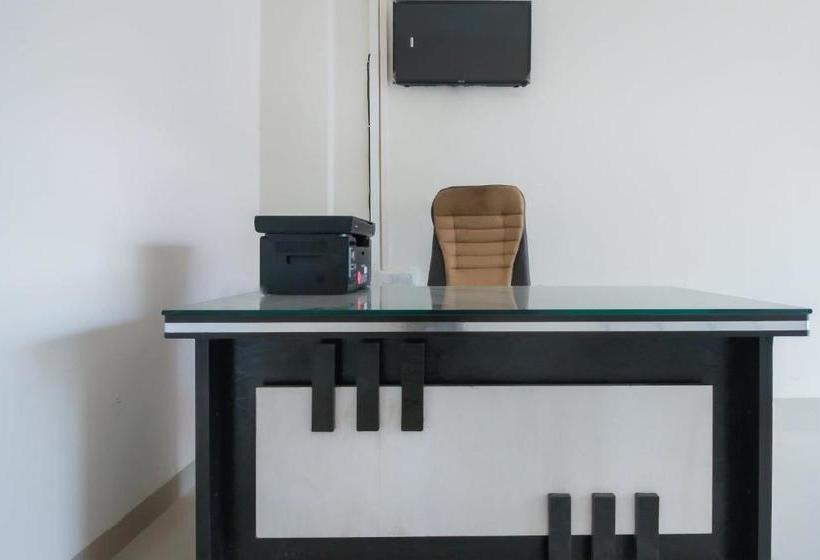 Отель Oyo 46968 Mahakal Inn