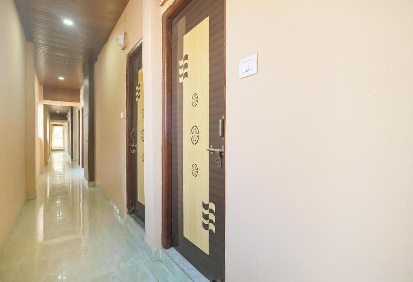 ホテル Spot On 70772 Amarprem