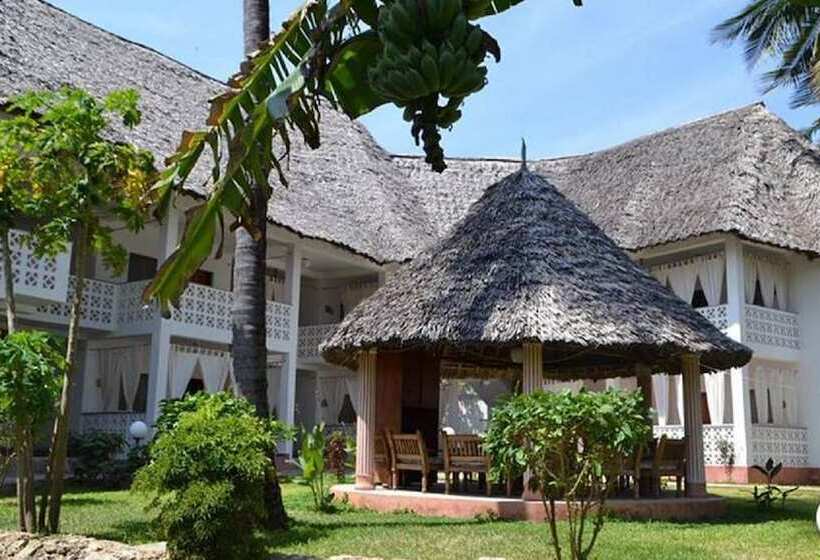 پانسیون Room In Guest Room Beautiful Ascot Residence Right On White Sandy Beach