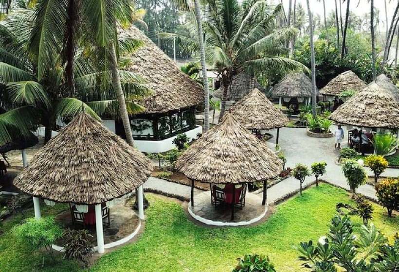 پانسیون Room In Guest Room Beautiful Ascot Residence Right On White Sandy Beach