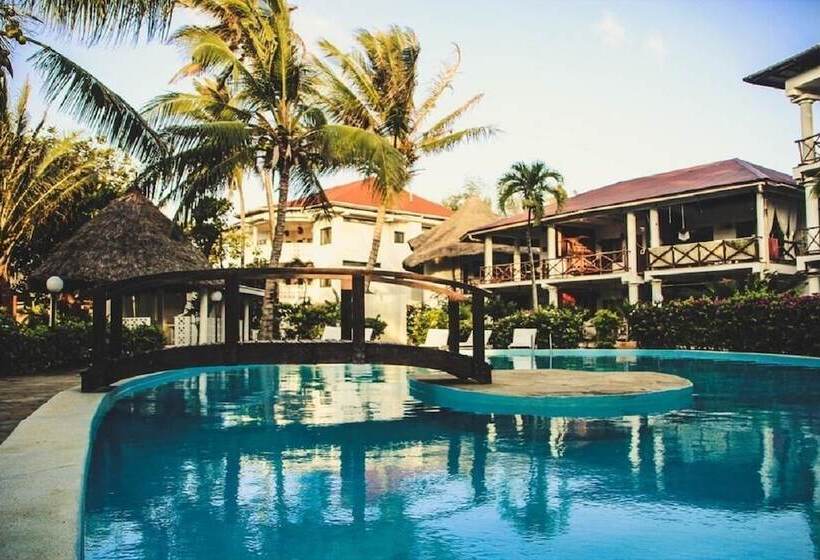 پانسیون Room In Guest Room Beautiful Ascot Residence Right On White Sandy Beach