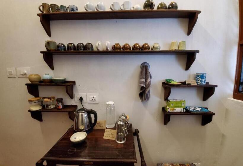 פנסיון Kariappa House