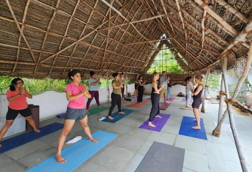 פנסיון Kariappa House