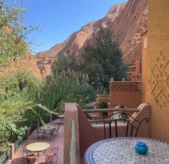 הוסטל Auberge Tissadrine