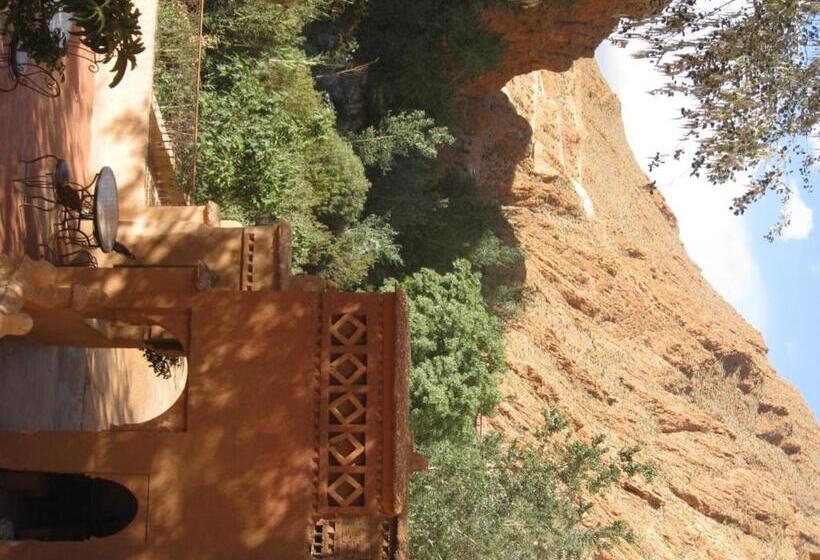 הוסטל Auberge Tissadrine