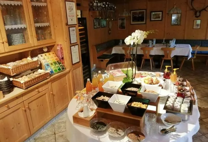 ユースホステル Gasthof Trausberg