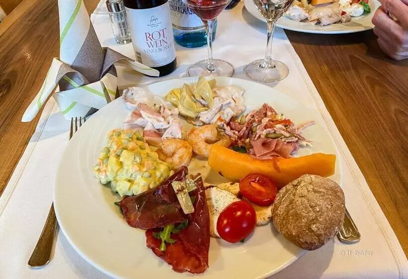 ユースホステル Gasthof Trausberg