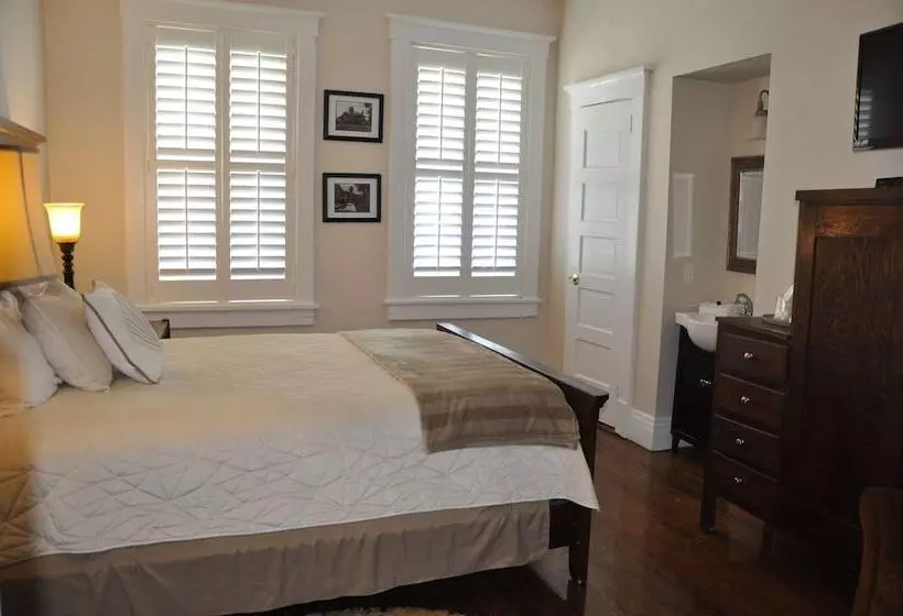 Retkeilymaja Riverview