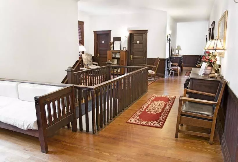 Retkeilymaja Riverview