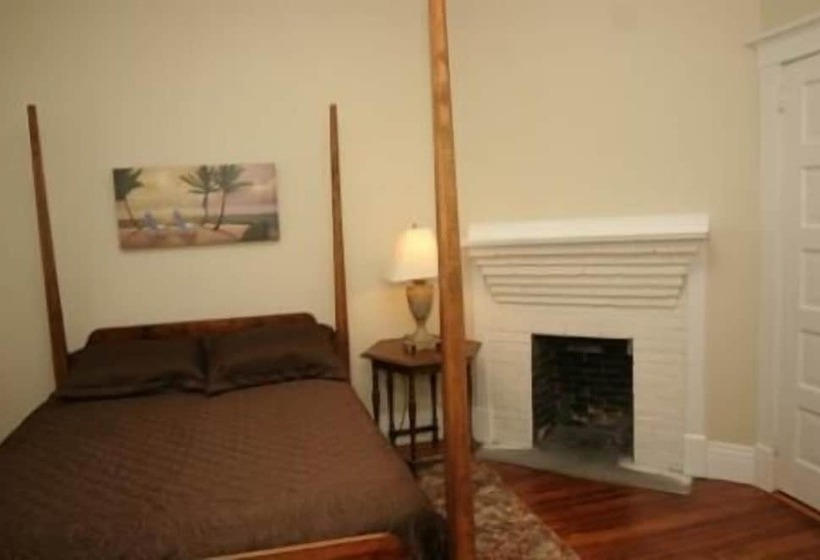 הוסטל Riverview