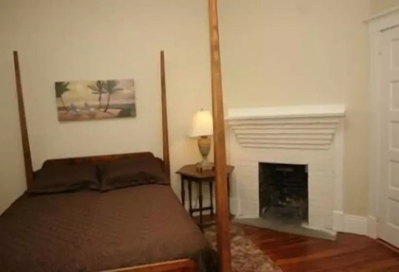 Retkeilymaja Riverview