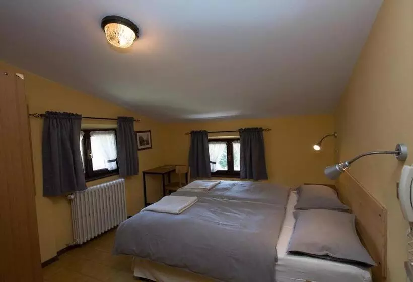 Hotelli Albergo Al Forte