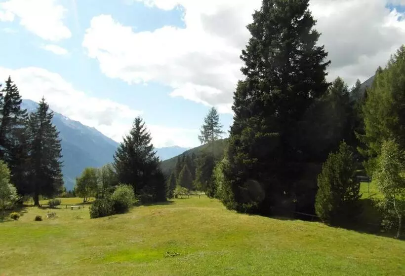 Hotelli Albergo Al Forte