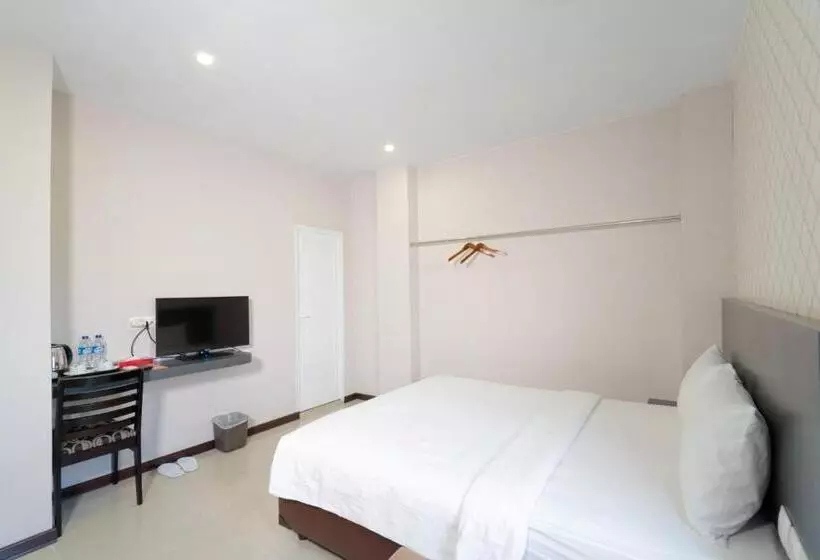 Hotelli Crew Express