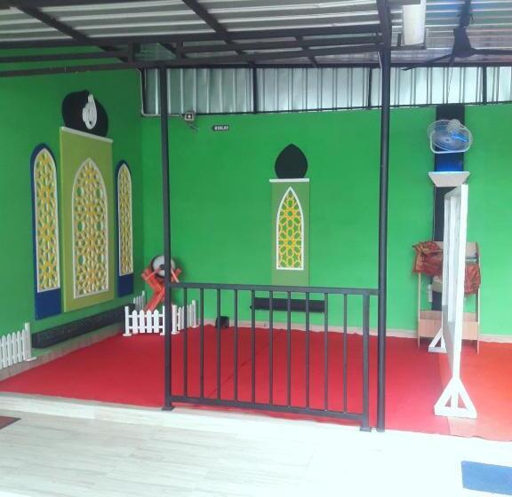 בית מלון כפרי Crew Express