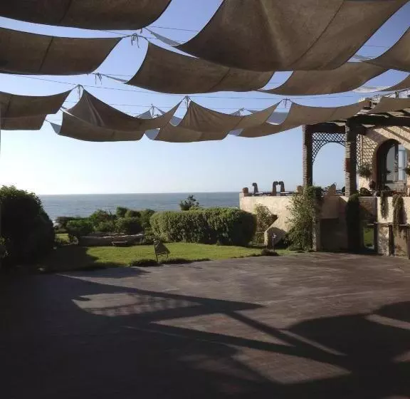 Hotelli Dar Danse, The Bubble On The Beach