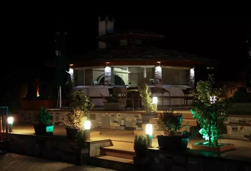 ホテル & Restaurant Ida