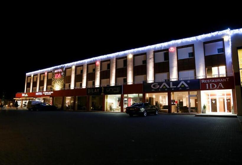 ホテル & Restaurant Ida