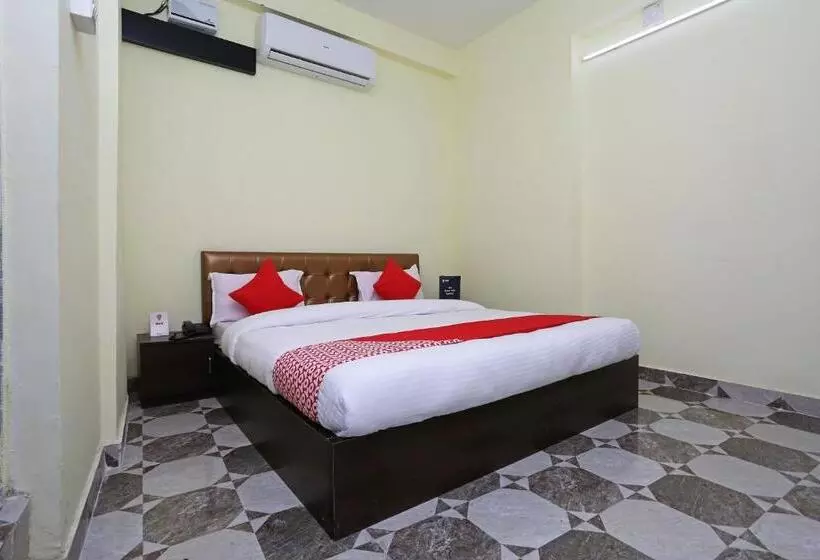 ホテル Oyo 11547  Mona Palace