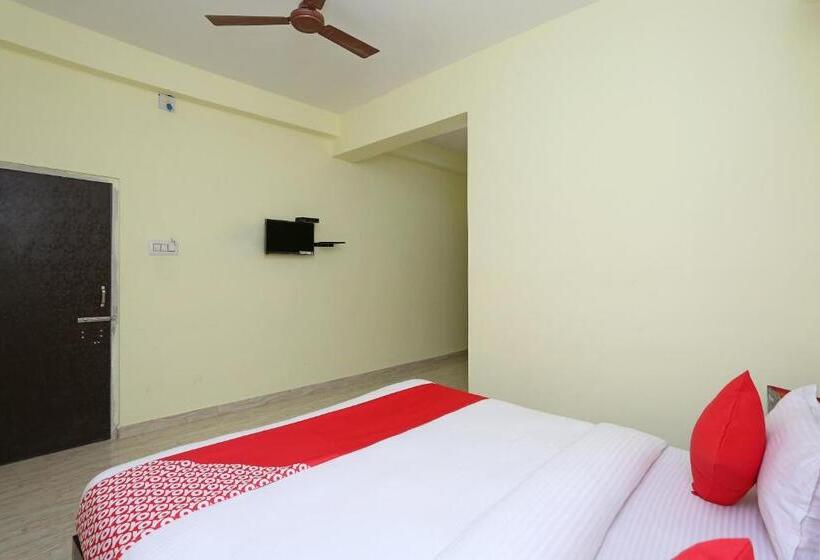 فندق Oyo 11547  Mona Palace