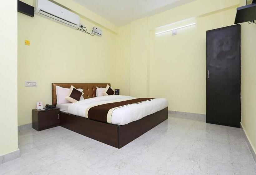 فندق Oyo 11547  Mona Palace