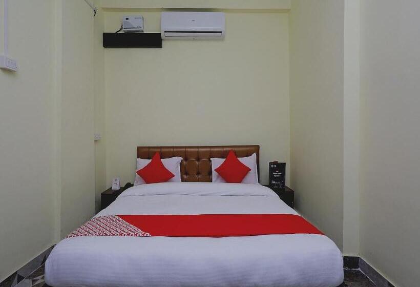 فندق Oyo 11547  Mona Palace