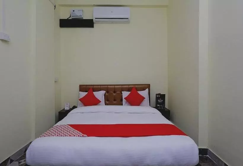 ホテル Oyo 11547  Mona Palace