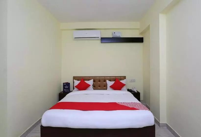 ホテル Oyo 11547  Mona Palace