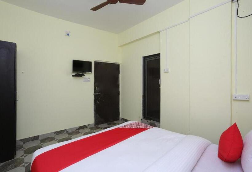 فندق Oyo 11547  Mona Palace