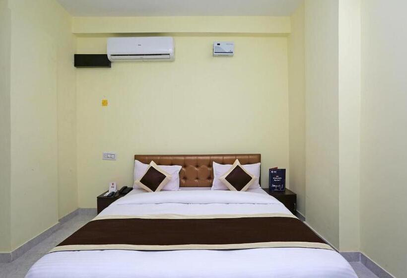 فندق Oyo 11547  Mona Palace