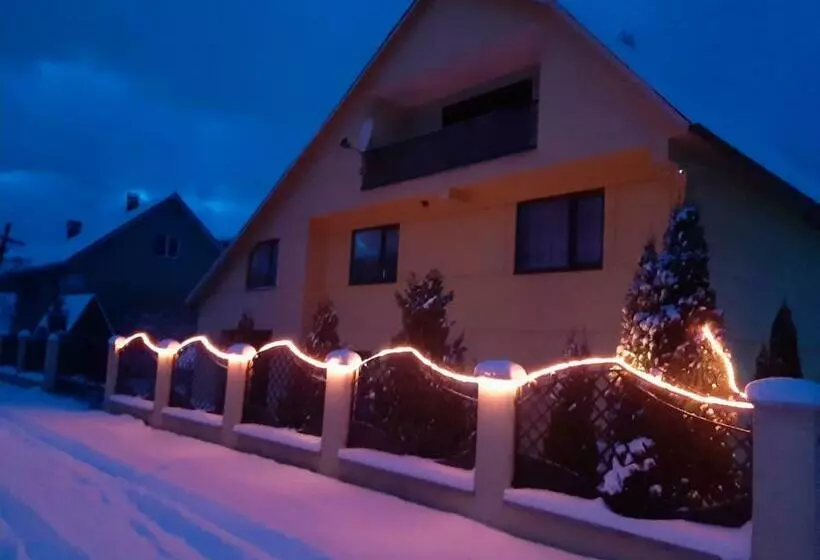 ペンション Guest House Oleksandriya