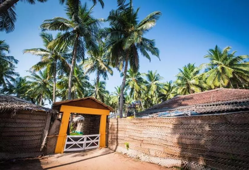 Resort Om Sai Beach Huts