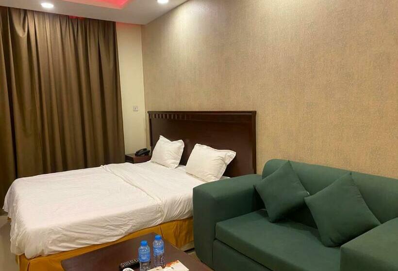 White Beach Hotel Suites