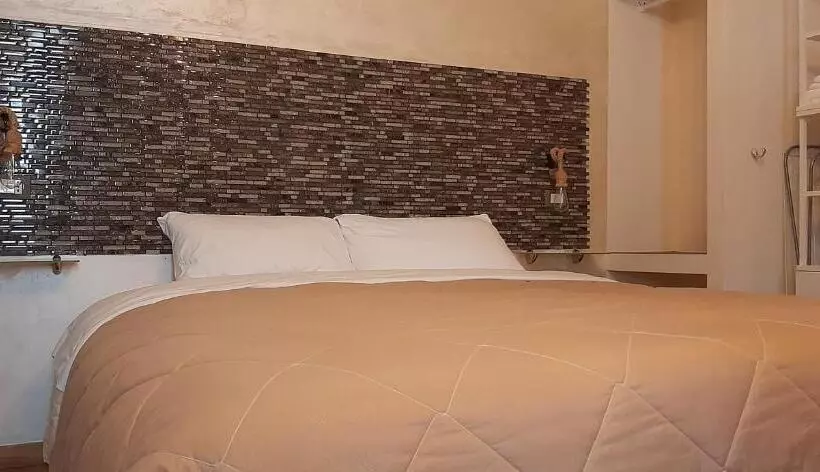 Aamiaismajoitus (B&B) Cairóly Rooms