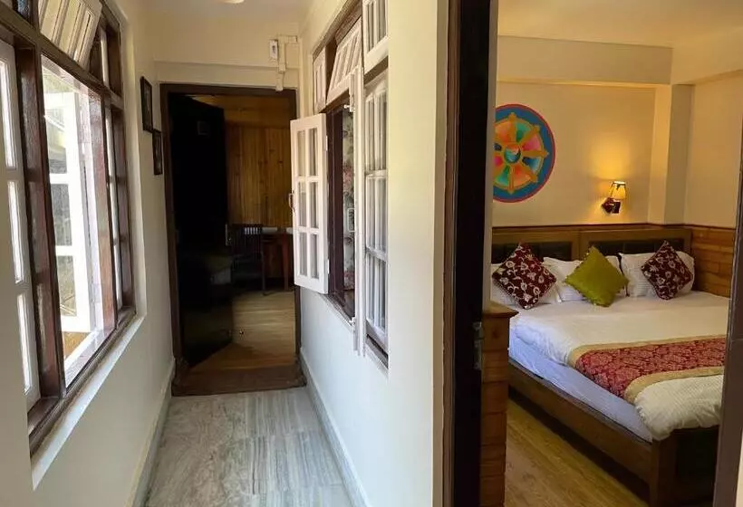تختخواب و صبحانه Magnolia Residency